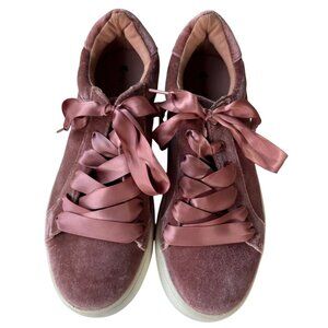 Big Buddha Brand Pink Velvet Fashion Sneakers Women's Size 9M (READ!)